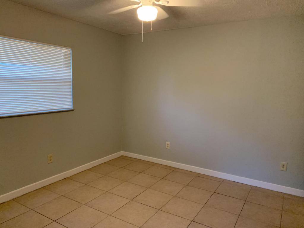 House for rent at 825 Lyndhurst St, Dunedin, FL 34698