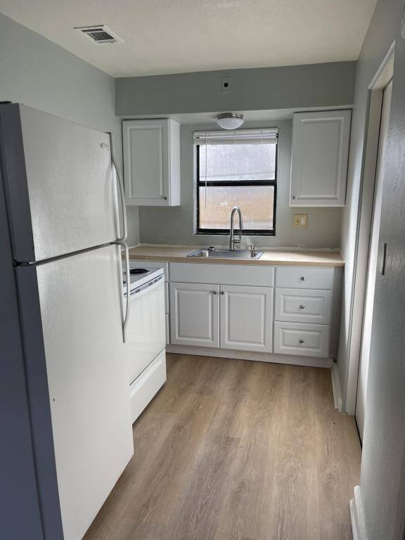 Apartment for rent at 1477 Pierce St, Clearwater, FL 33755