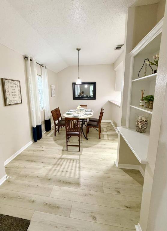 Apartment for rent at 1606 Bagby Ave #A, Waco, TX 76706