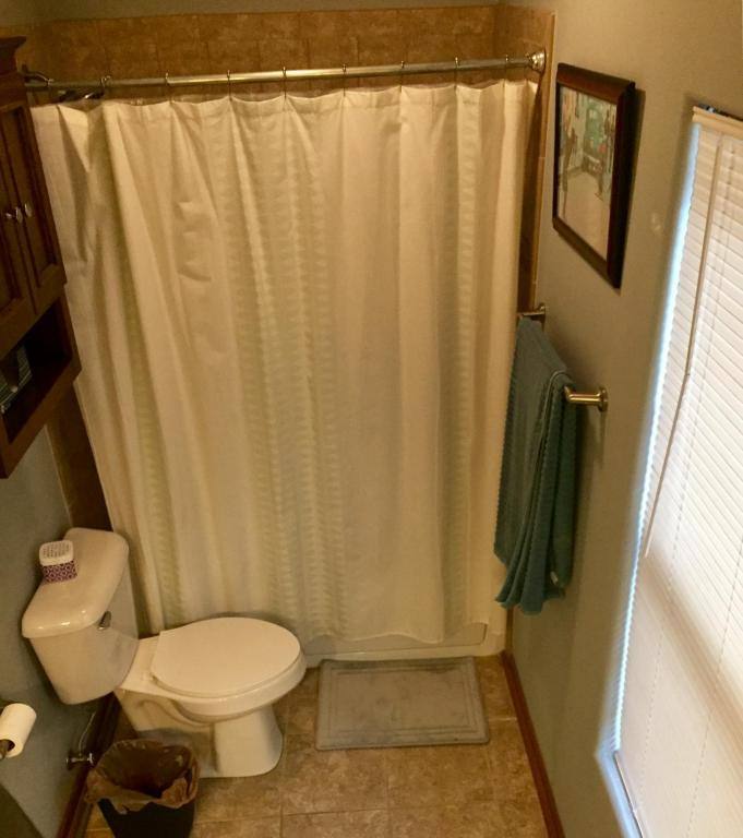 House for rent at 4623 Douglas St, Omaha, NE 68132
