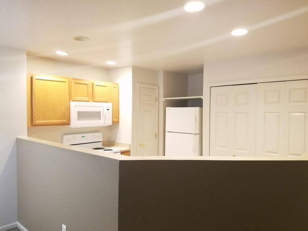 Townhouse for rent at 1691 Oak Creek Dr, Loveland, CO 80538