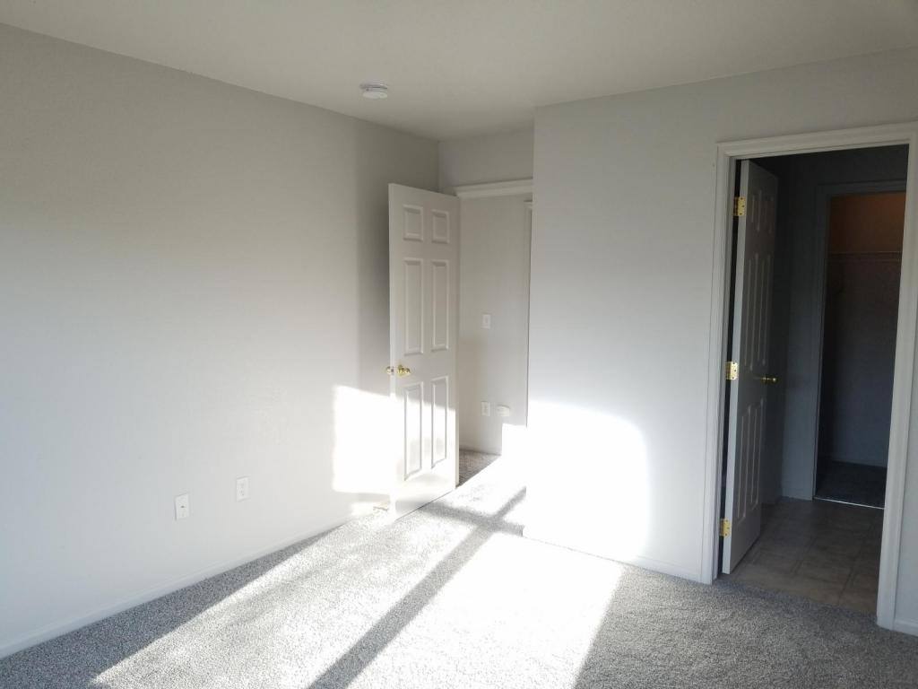 Townhouse for rent at 1691 Oak Creek Dr, Loveland, CO 80538
