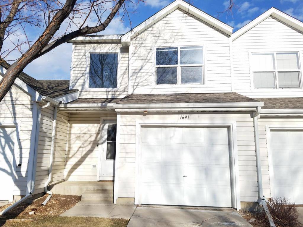 Townhouse for rent at 1691 Oak Creek Dr, Loveland, CO 80538