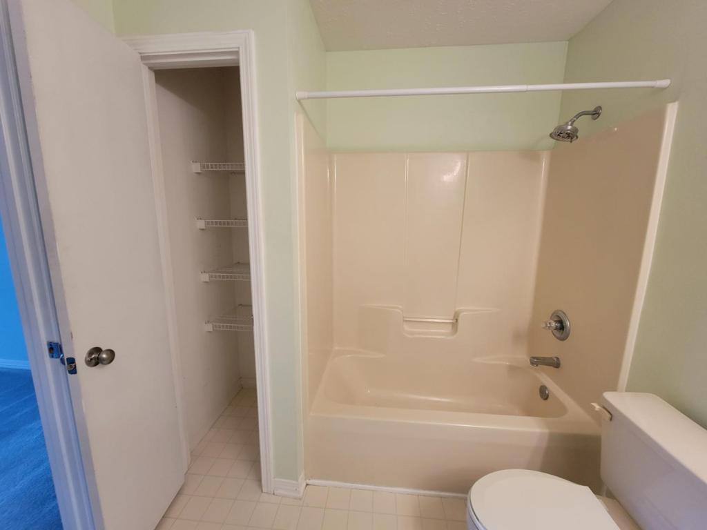 Townhouse for rent at 2415 Suwanee Lane, Fort Walton Beach, FL 32547