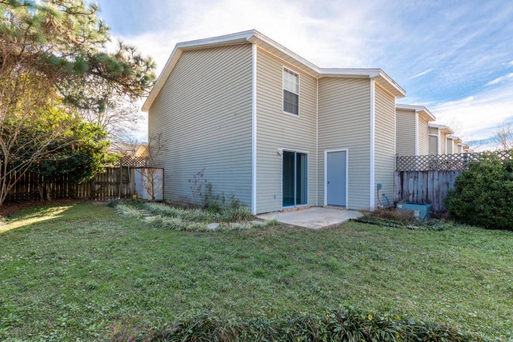 Townhouse for rent at 2415 Suwanee Lane, Fort Walton Beach, FL 32547