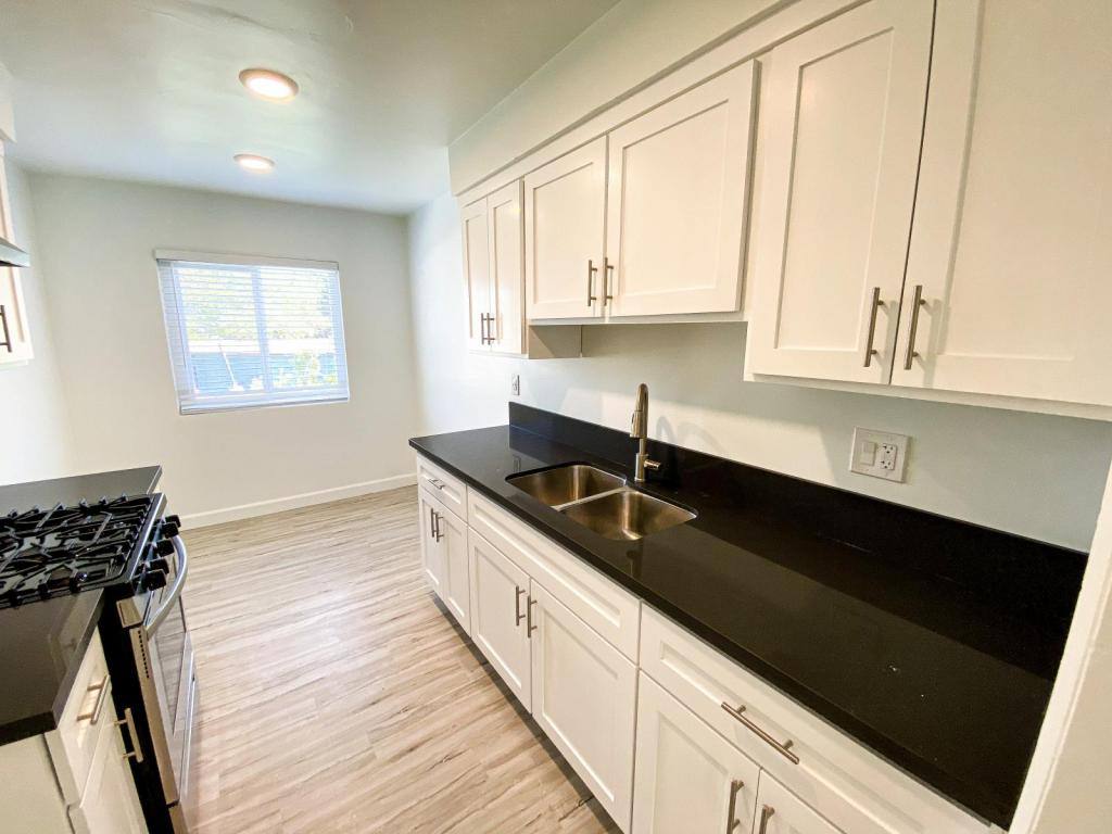 House for rent at 833 E Sunrise Blvd, Long Beach, CA 90806