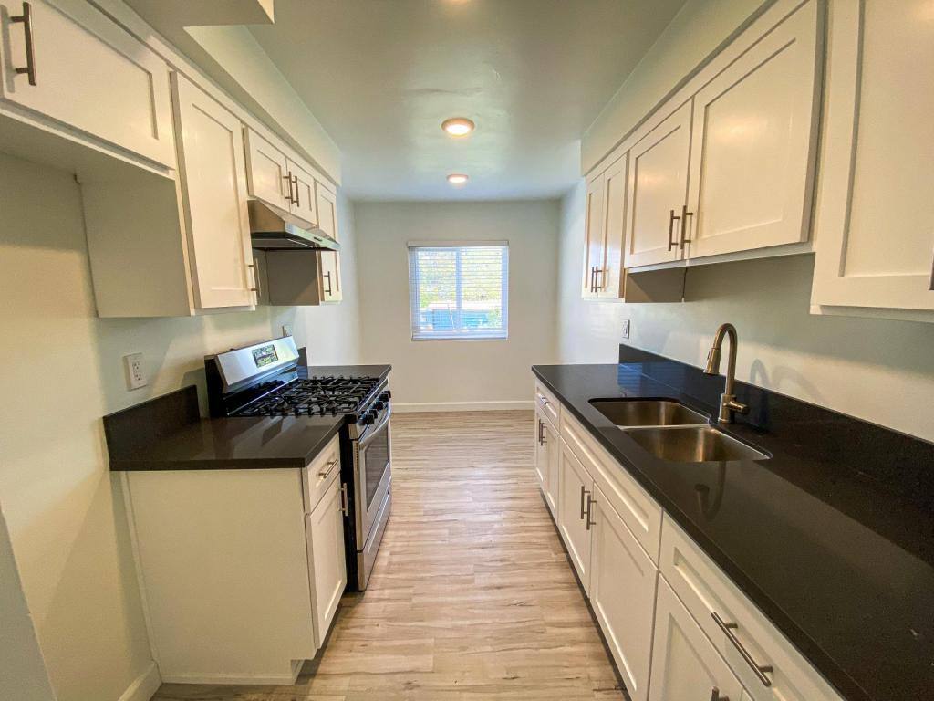 House for rent at 833 E Sunrise Blvd, Long Beach, CA 90806