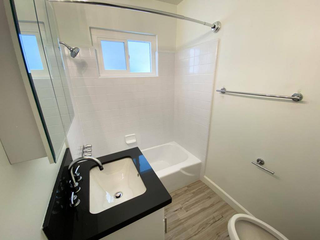 House for rent at 833 E Sunrise Blvd, Long Beach, CA 90806