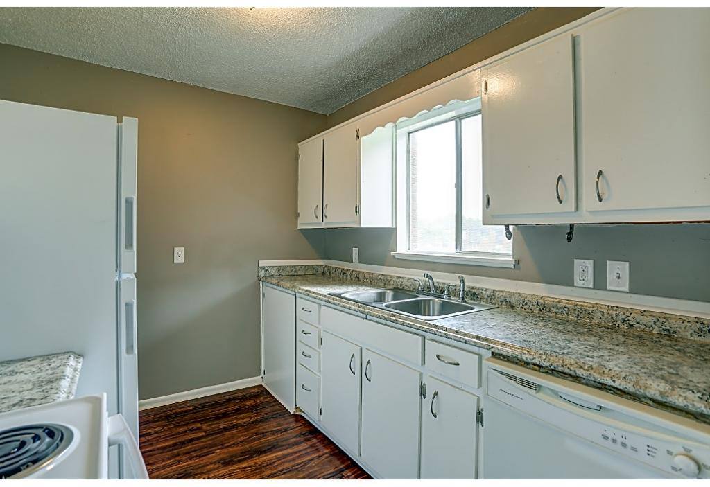 Townhouse for rent at 501 Laurel Dr NW, Huntsville, AL 35811