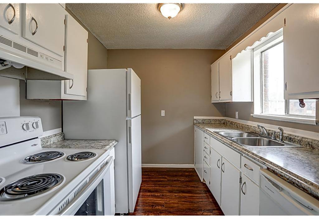 Townhouse for rent at 501 Laurel Dr NW, Huntsville, AL 35811