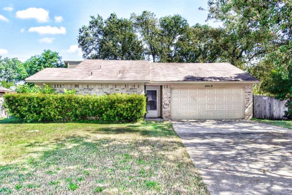 House for rent at 2915 Forestwood, Bryan, TX 77801