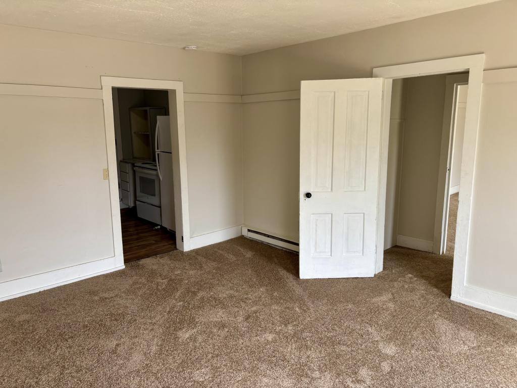 Apartment for rent at 299 N Market St, Shreve, OH 44676