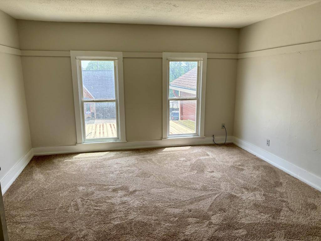 Apartment for rent at 299 N Market St, Shreve, OH 44676