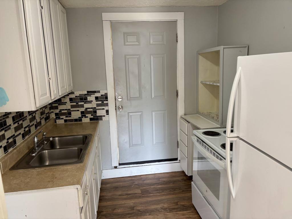 Apartment for rent at 299 N Market St, Shreve, OH 44676