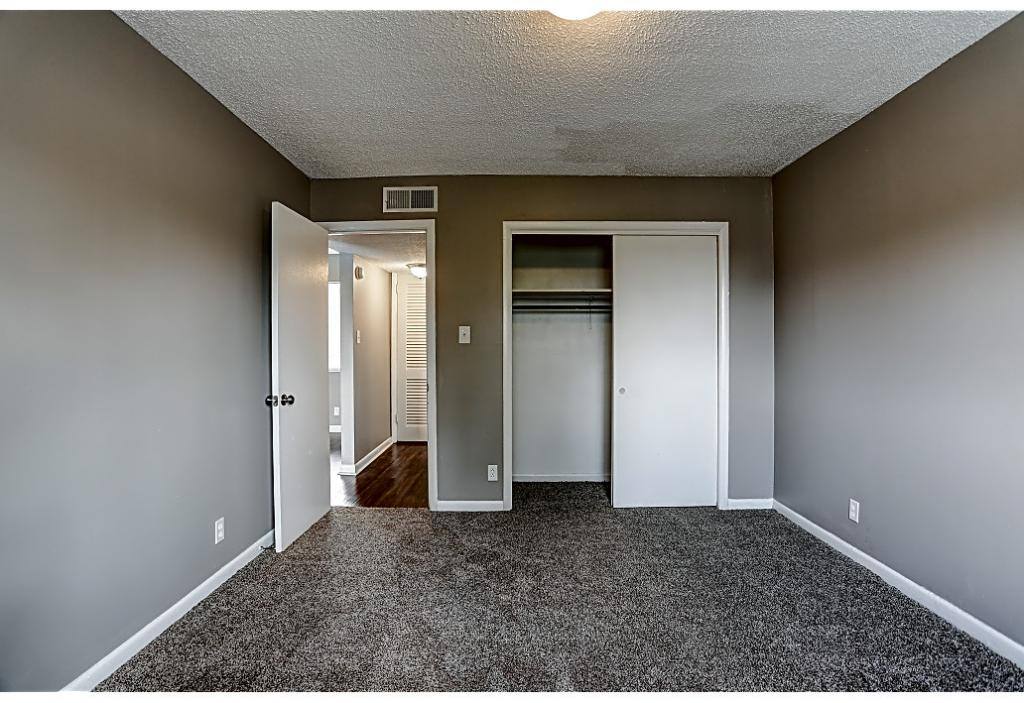 Apartment for rent at 2809 Academy Dr NW, Huntsville, AL 35811