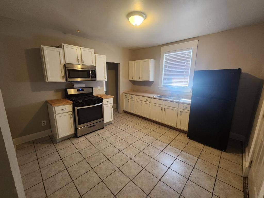 Apartment for rent at 511 E Cherry #2, Springfield, MO 65806