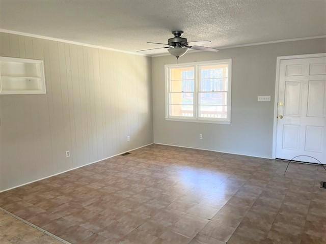 House for rent at 1071 Lightwood Knot Rd, Woodruff, SC 29388