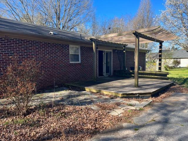 House for rent at 1071 Lightwood Knot Rd, Woodruff, SC 29388