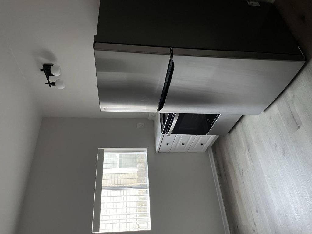 Apartment for rent at 236 W 14th St, San Pedro, CA 90731