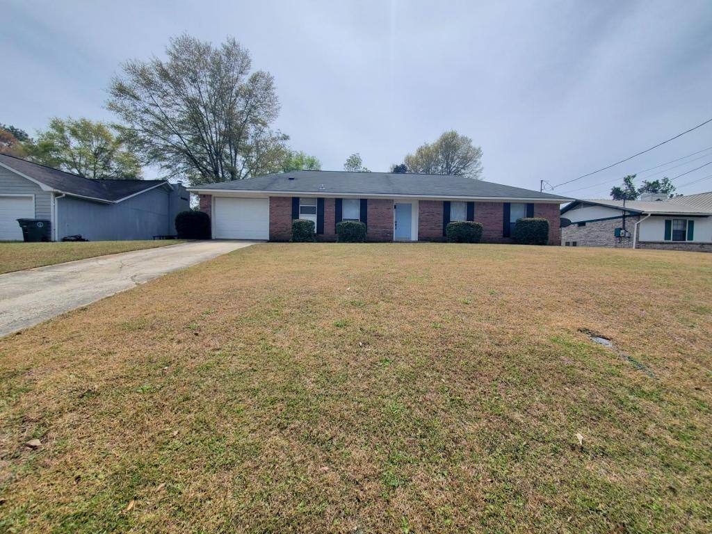 House for rent at 314 E Emerald Dr, Enterprise, AL 36330