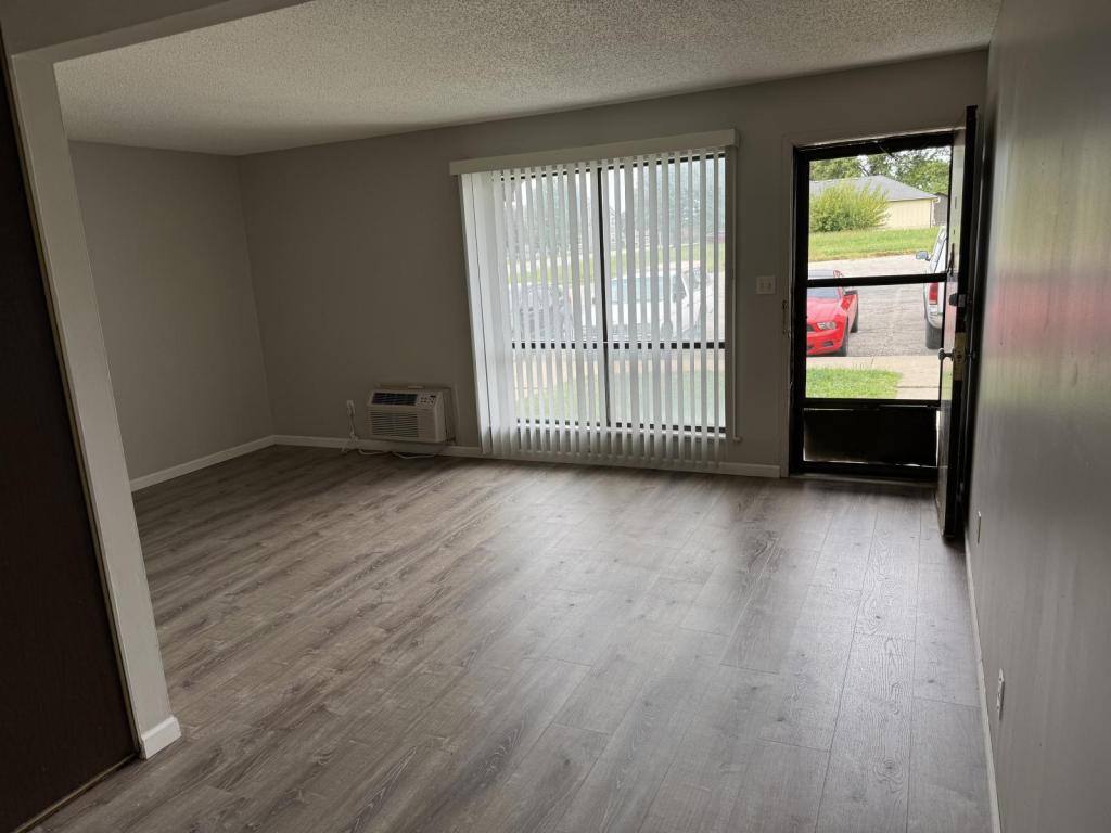 Apartment for rent at 1829 S Swope Dr, Independence, MO 64057