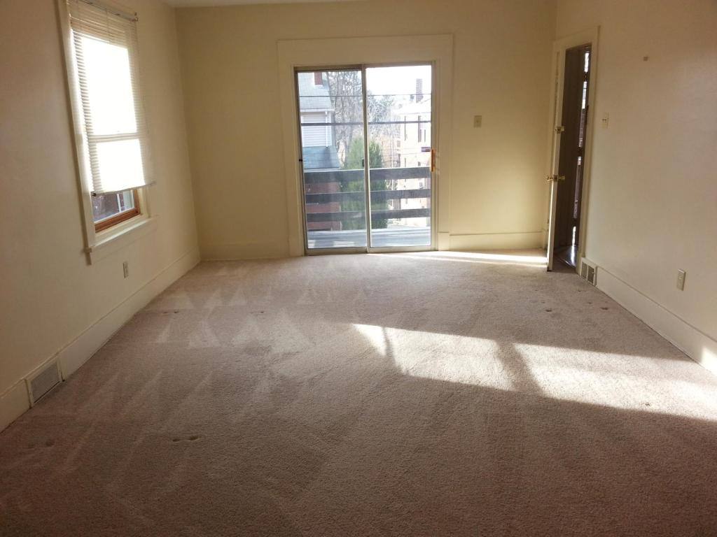 Apartment for rent at 341 Kenmont Ave #2, Pittsburgh, PA 15216