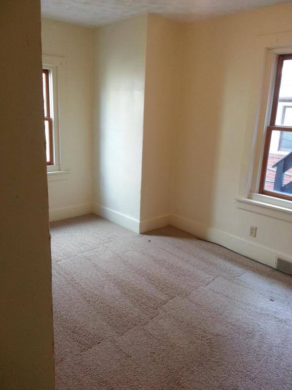 Apartment for rent at 341 Kenmont Ave #2, Pittsburgh, PA 15216