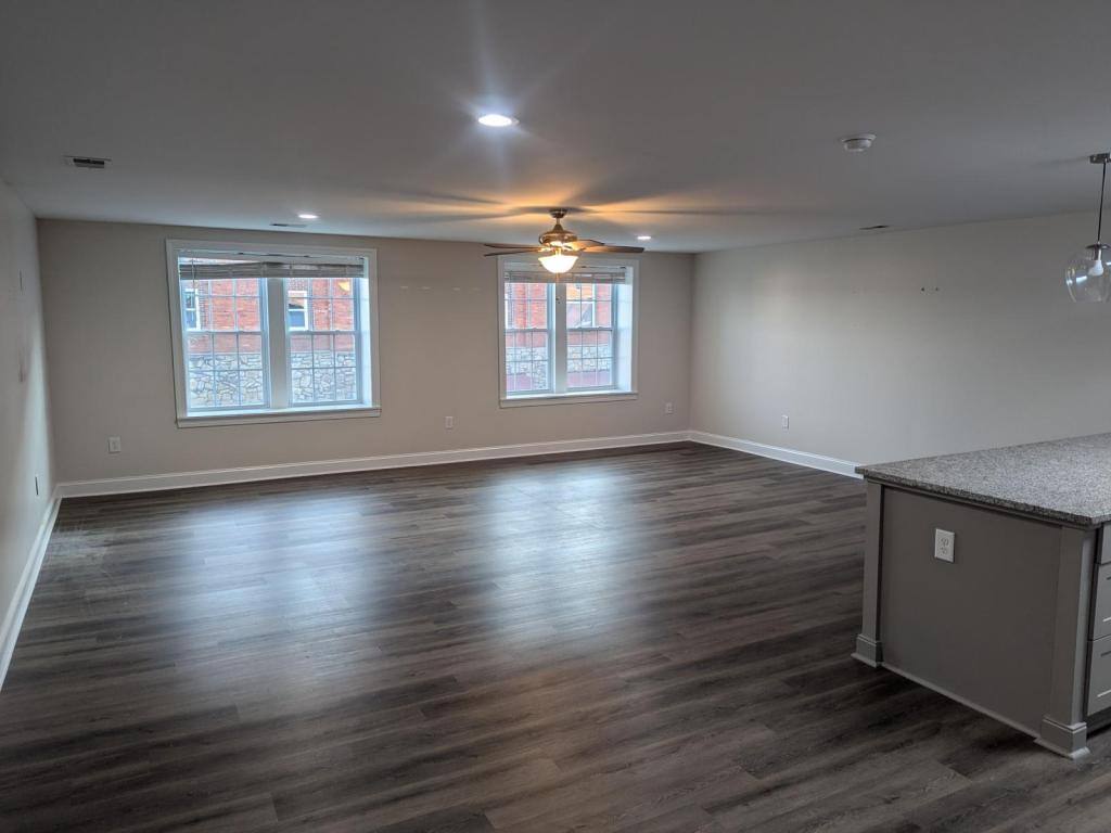 Apartment for rent at 930 C St, North Wilkesboro, NC 28659