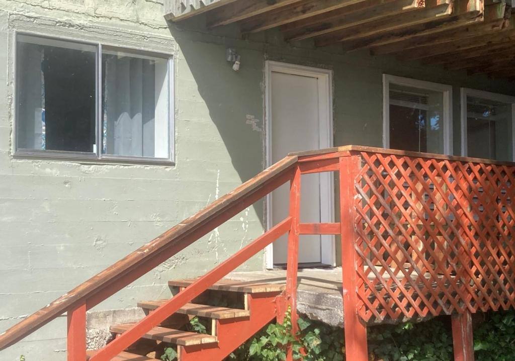 Apartment for rent at 901 SW Blvd #B Bottom, Coos Bay, OR 97420