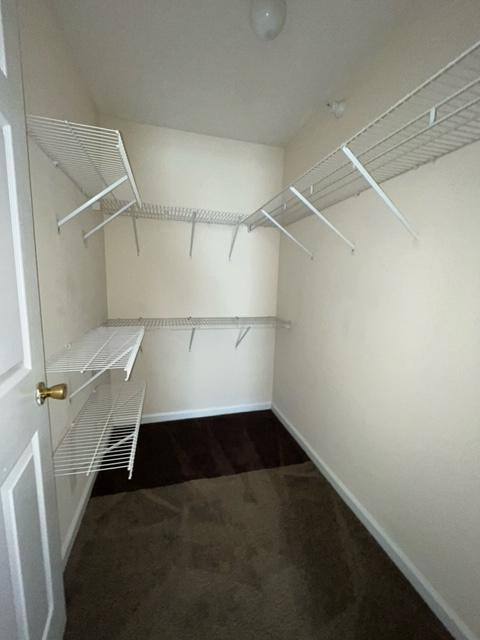 Apartment for rent at 1510 7th Ave #12, Huntington, WV 25701