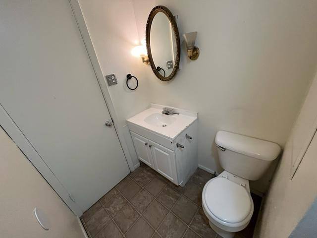 Apartment for rent at 607 20th St, Huntington, WV 25701