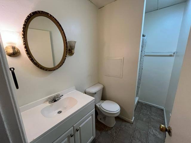 Apartment for rent at 607 20th St, Huntington, WV 25701