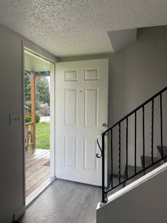 House for rent at 8123-B 110th St E, Puyallup, WA 98373