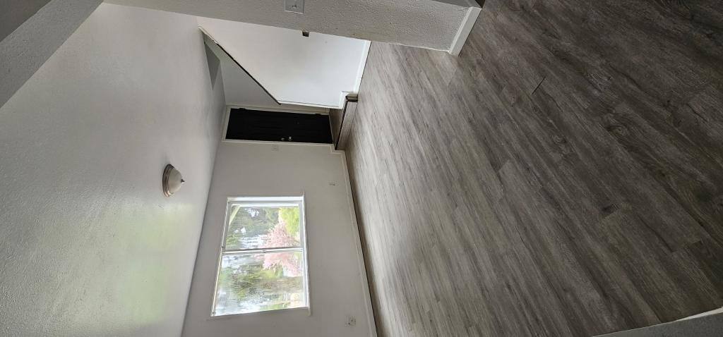 House for rent at 8120-B 110th St E, Puyallup, WA 98373