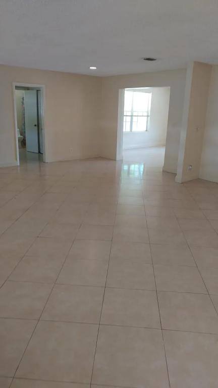 House for rent at 11480 Tara Dr, Fort Lauderdale, FL 33325