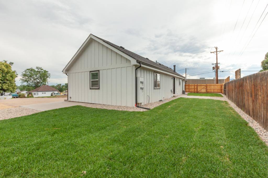 Townhouse for rent at 260 S Cleveland, Loveland, CO 80537