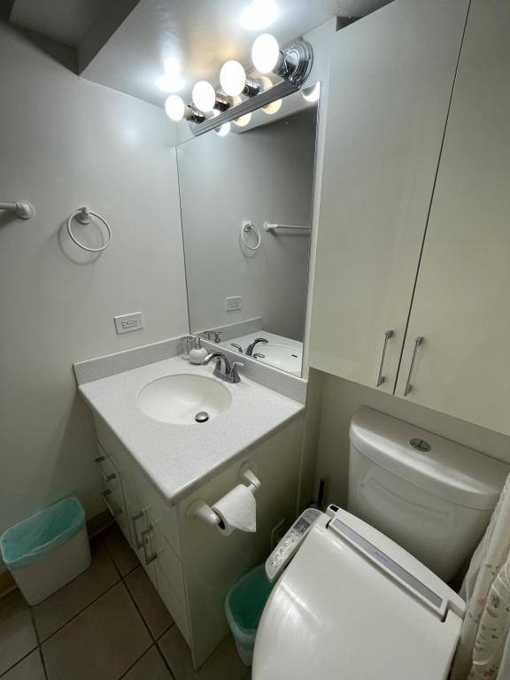 Apartment for rent at 445 Seaside Ave #43RD Floor, Honolulu, HI 96815