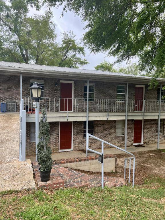 House for rent at 110 Gibson St #4, Enterprise, AL 36330