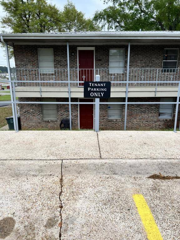 House for rent at 110 Gibson St #4, Enterprise, AL 36330