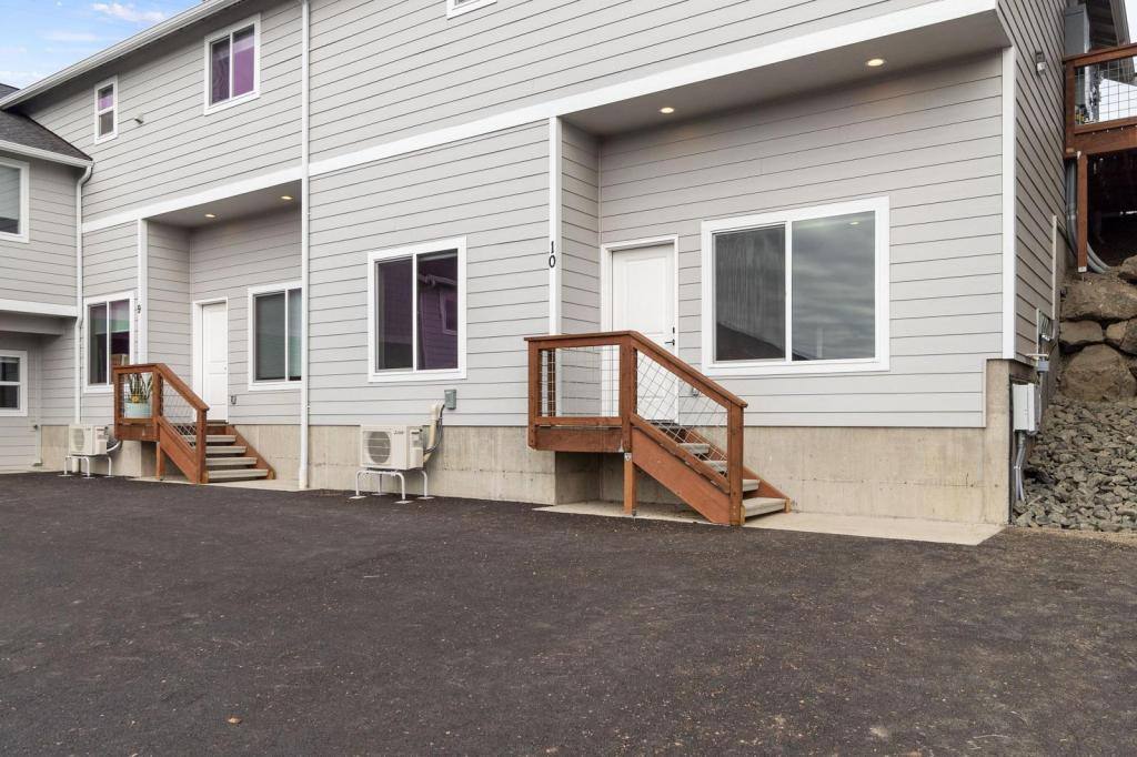 Townhouse for rent at 303 E Broadway Ave, Montesano, WA 98563