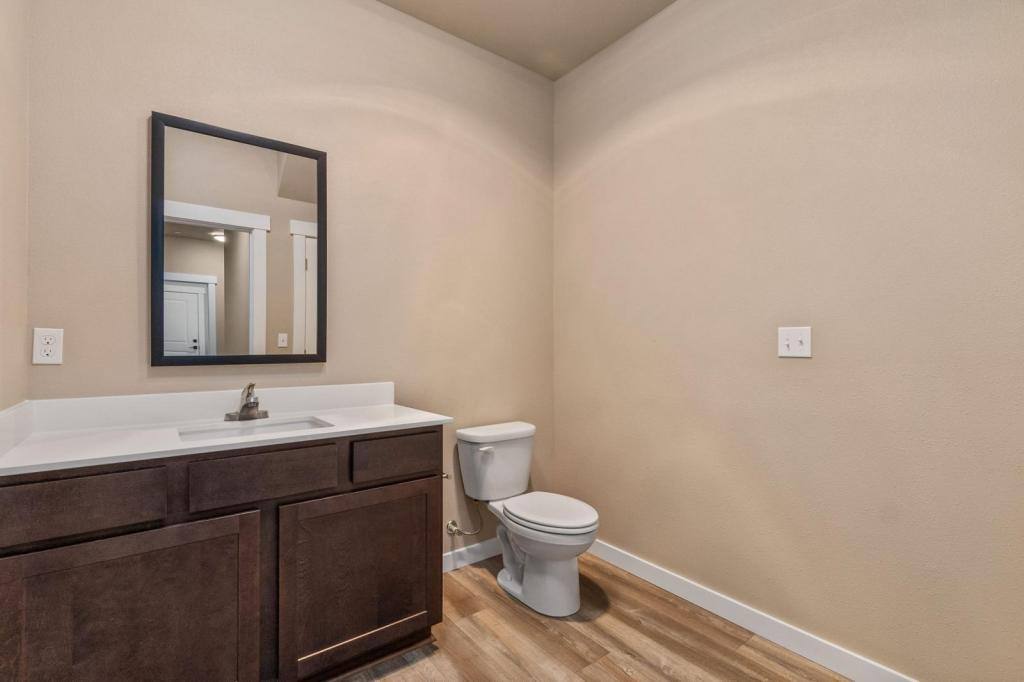 Townhouse for rent at 303 E Broadway Ave, Montesano, WA 98563