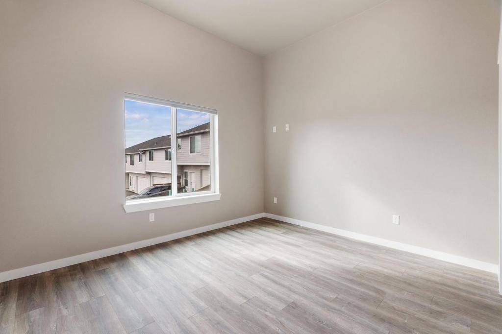 Townhouse for rent at 303 E Broadway Ave, Montesano, WA 98563