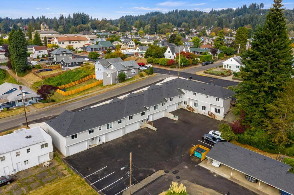 Townhouse for rent at 303 E Broadway Ave, Montesano, WA 98563