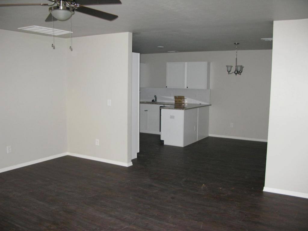 House for rent at 11719 Surrey Hills Blvd, Yukon, OK 73099