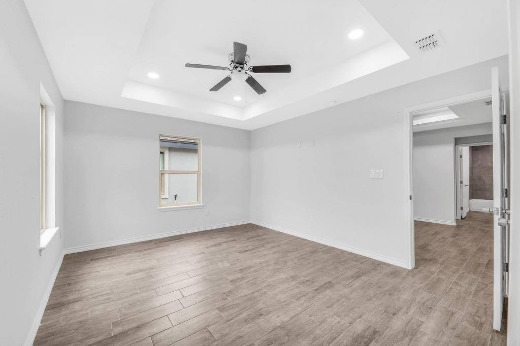 Apartment for rent at 1001 W Sunset Valley St, Mission, TX 78573