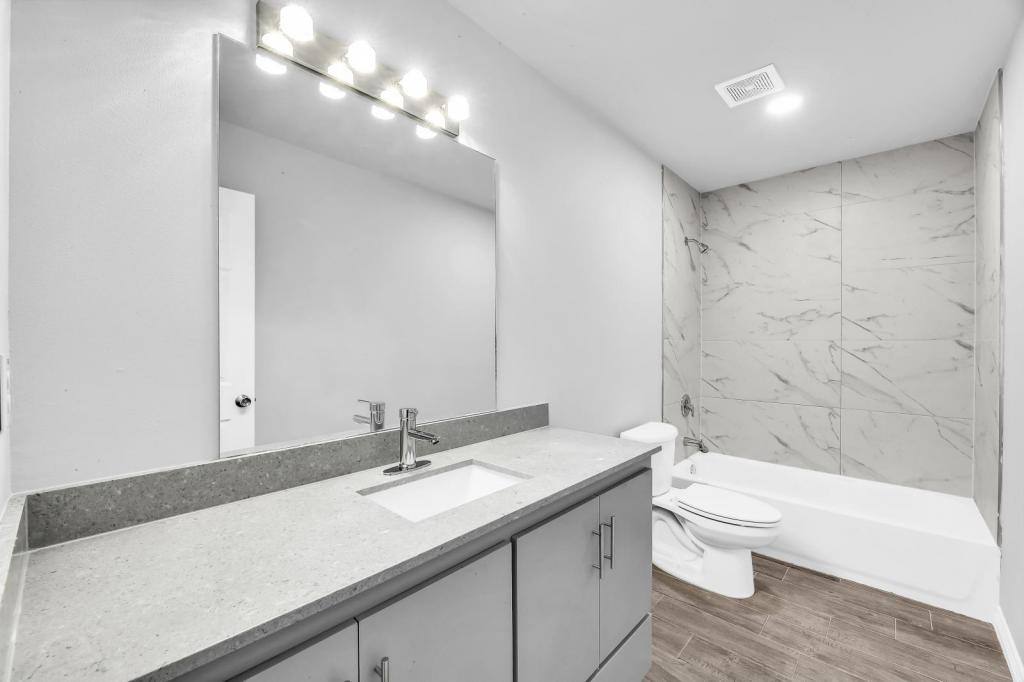 Apartment for rent at 1001 W Sunset Valley St, Mission, TX 78573
