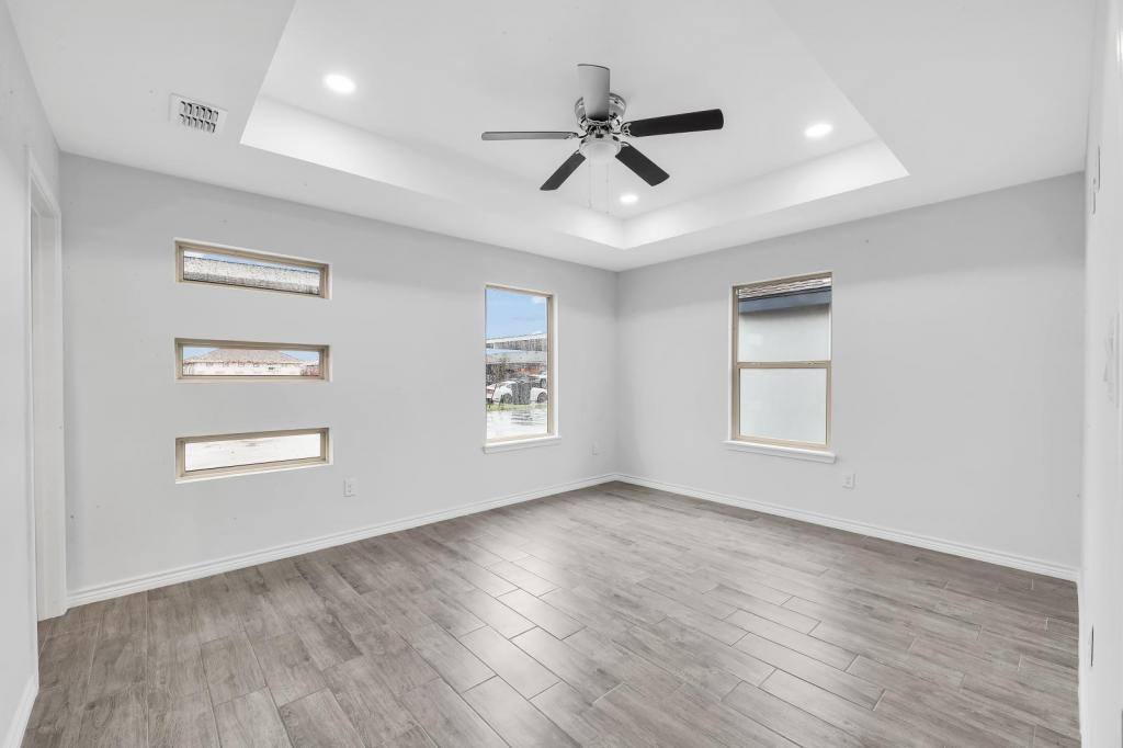 Apartment for rent at 1001 W Sunset Valley St, Mission, TX 78573