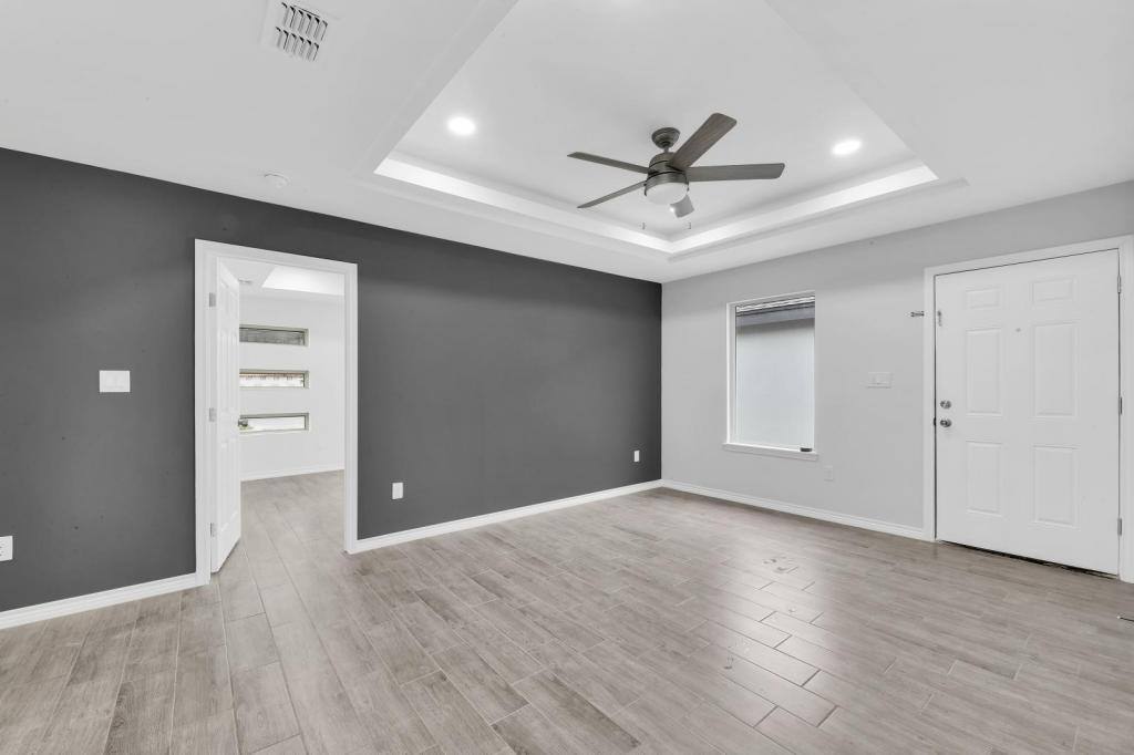 Apartment for rent at 1001 W Sunset Valley St, Mission, TX 78573