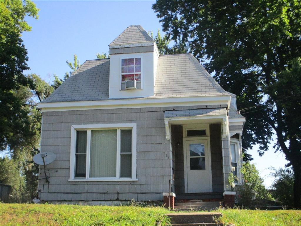 House for rent at 526 Fairholm Ave, Peoria, IL 61603