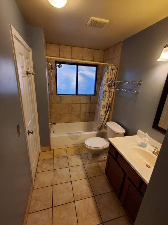 Townhouse for rent at 357 Bloomfield Lane, Glen Ellyn, IL 60137